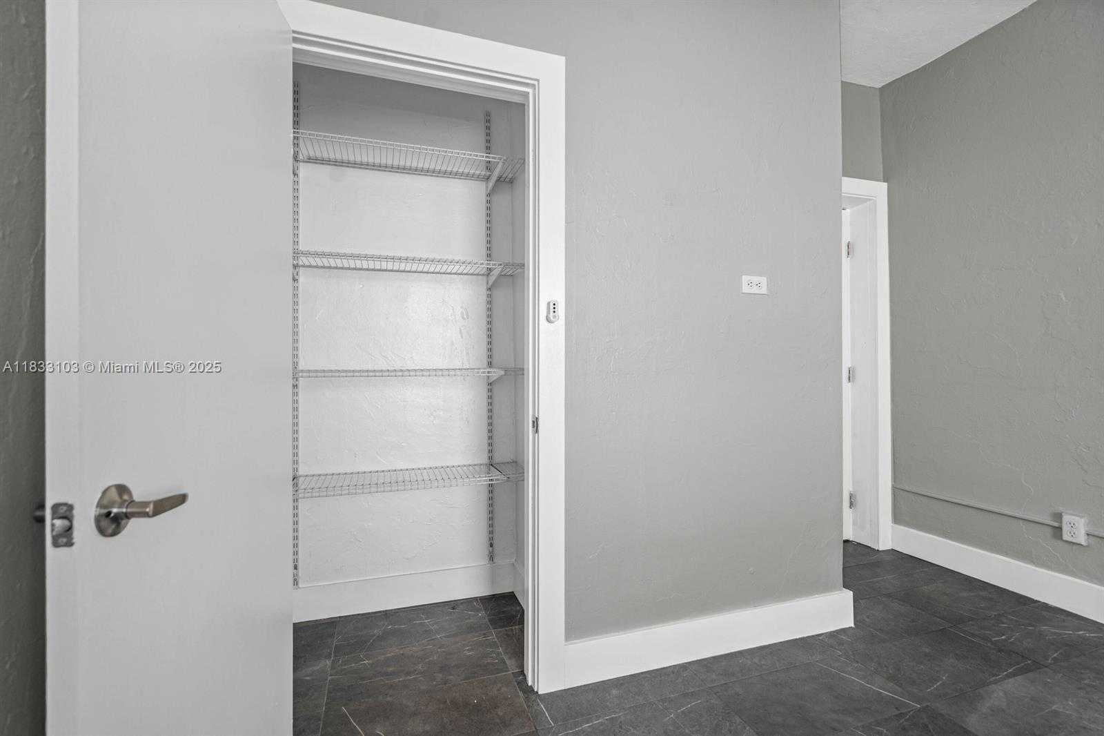 Small Image of 1507 MERIDIAN AVE #8, Miami Beach Number 10