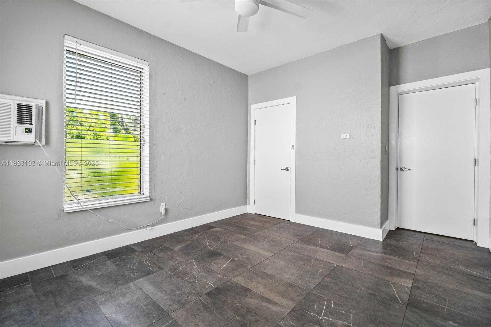 Small Image of 1507 MERIDIAN AVE #8, Miami Beach Number 9