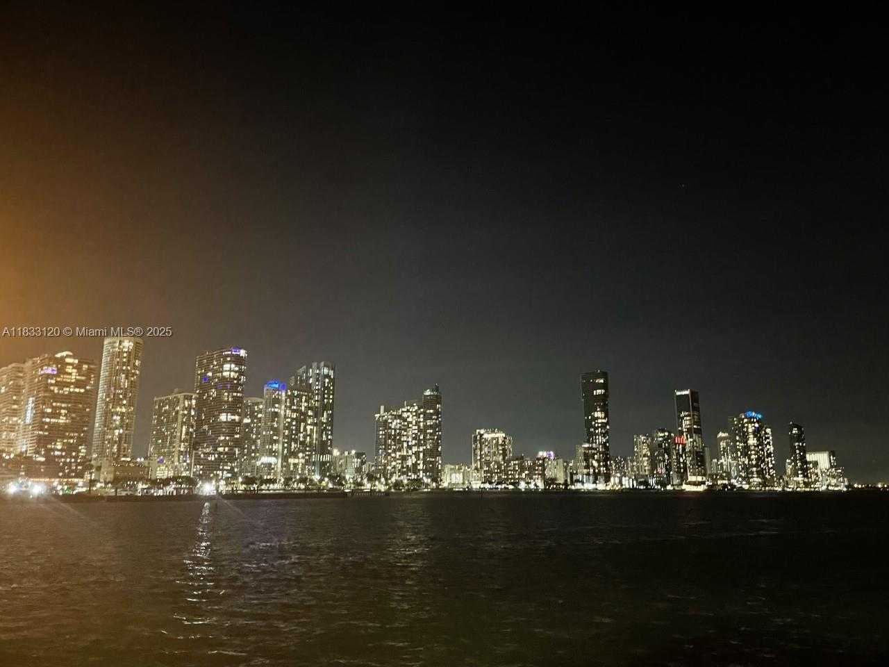 Small Image of 1750 NORTH BAYSHORE DR #5406, Miami Number 20