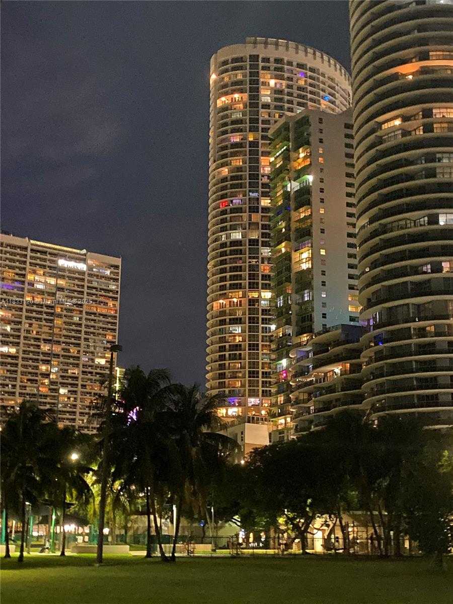 Small Image of 1750 NORTH BAYSHORE DR #5406, Miami Number 23