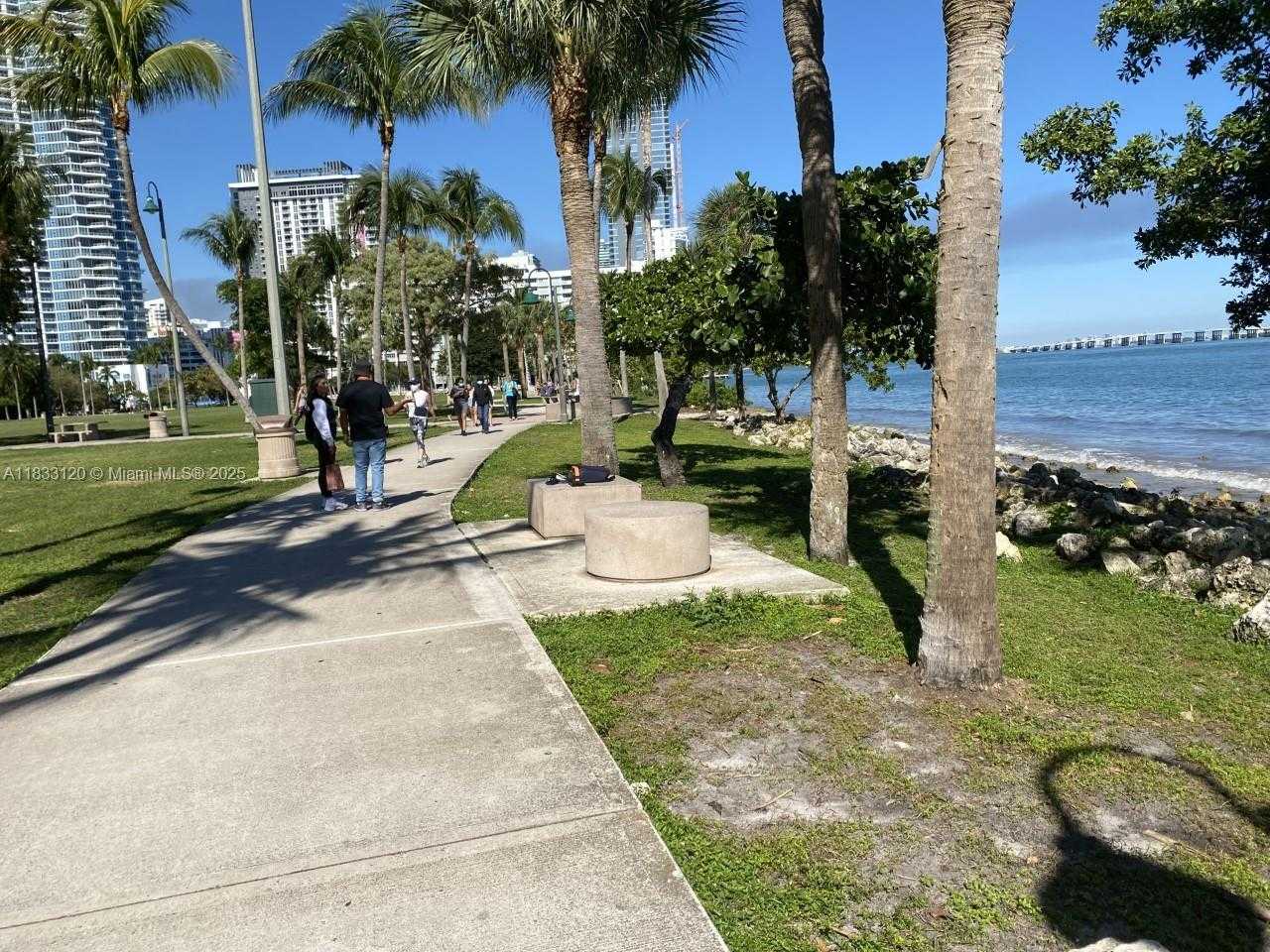Small Image of 1750 NORTH BAYSHORE DR #5406, Miami Number 24