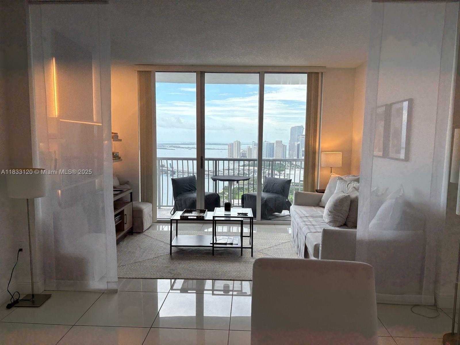 Small Image of 1750 NORTH BAYSHORE DR #5406, Miami Number 5