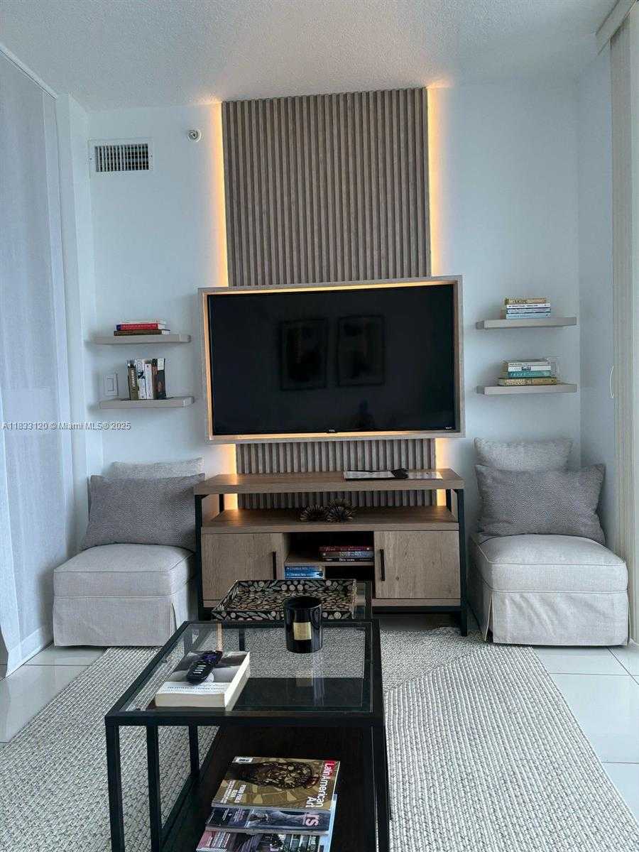 Small Image of 1750 NORTH BAYSHORE DR #5406, Miami Number 9
