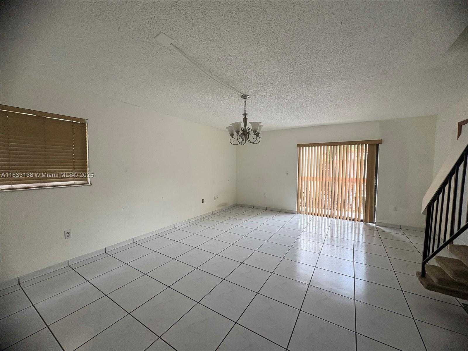 Small Image of 5625 WEST 26TH CT #201, Hialeah Number 3