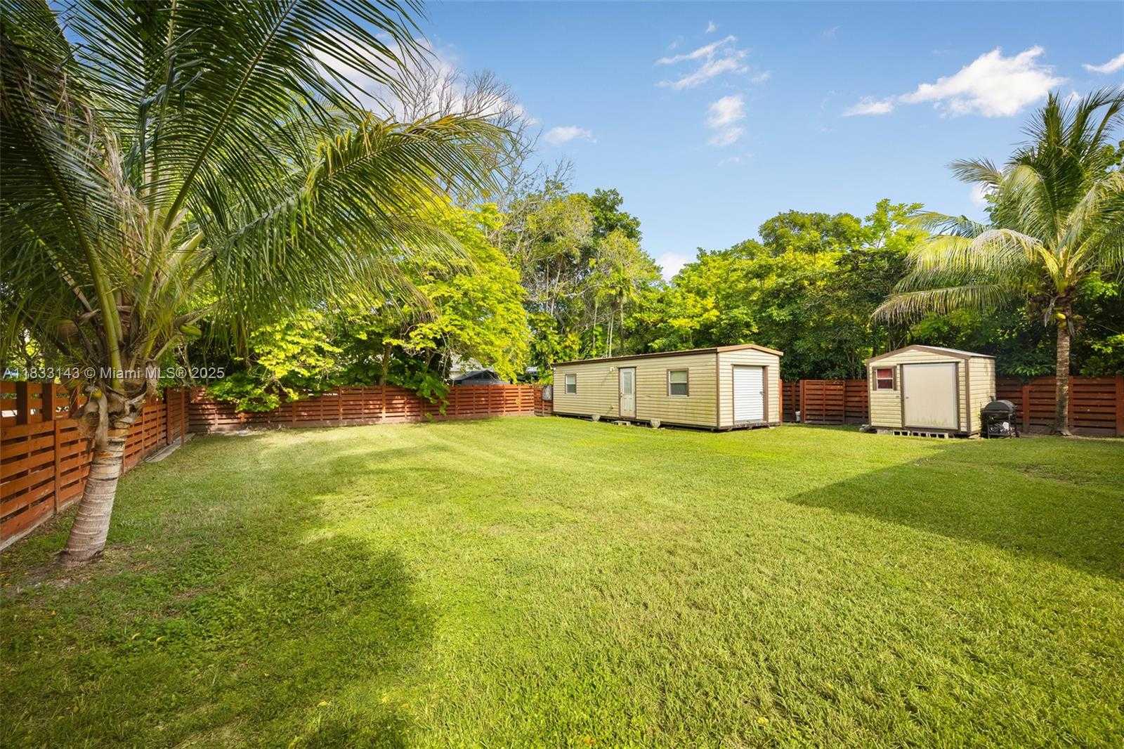 Small Image of 6401 SOUTH WEST 63RD CT, South Miami Number 20