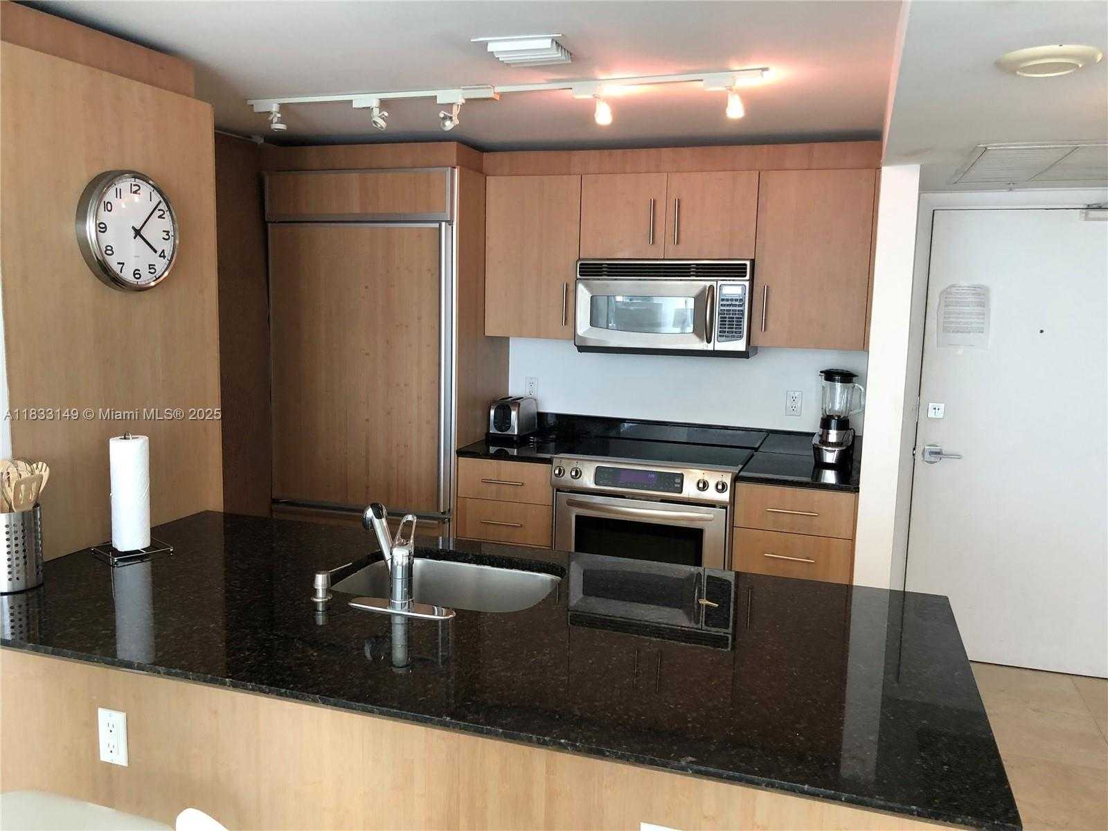 Small Image of 10275 COLLINS AVE #412, Bal Harbour Number 4