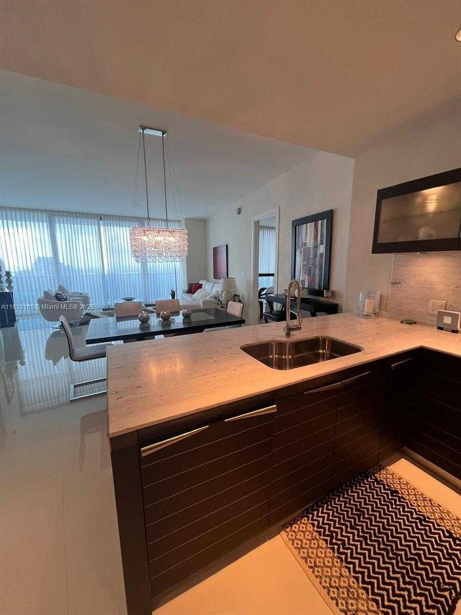 Small Image of 200 BISCAYNE BOULEVARD WAY #4603, Miami Number 21