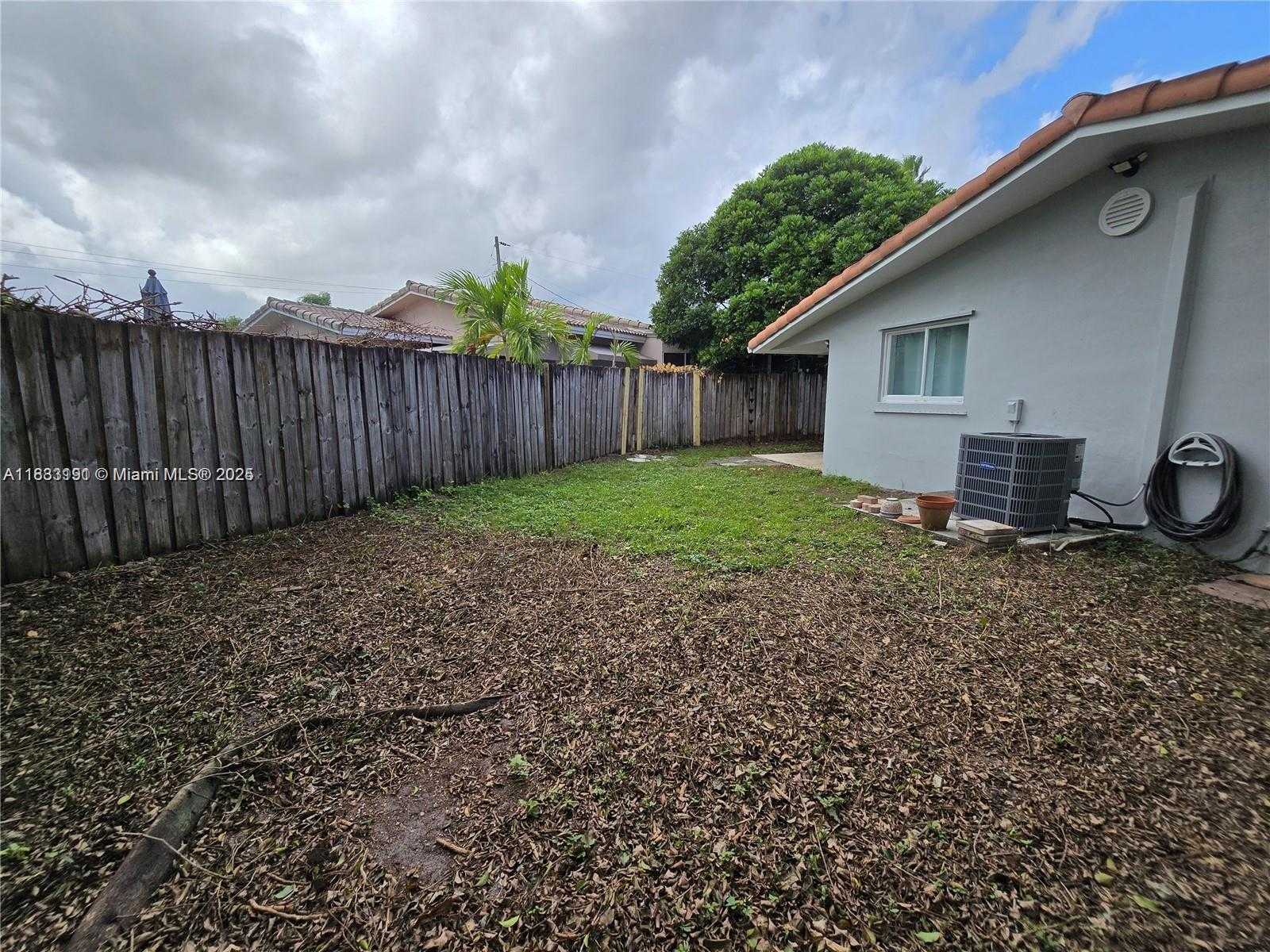 Small Image of 2001 NORTH WEST 35TH ST #A, Oakland Park Number 8