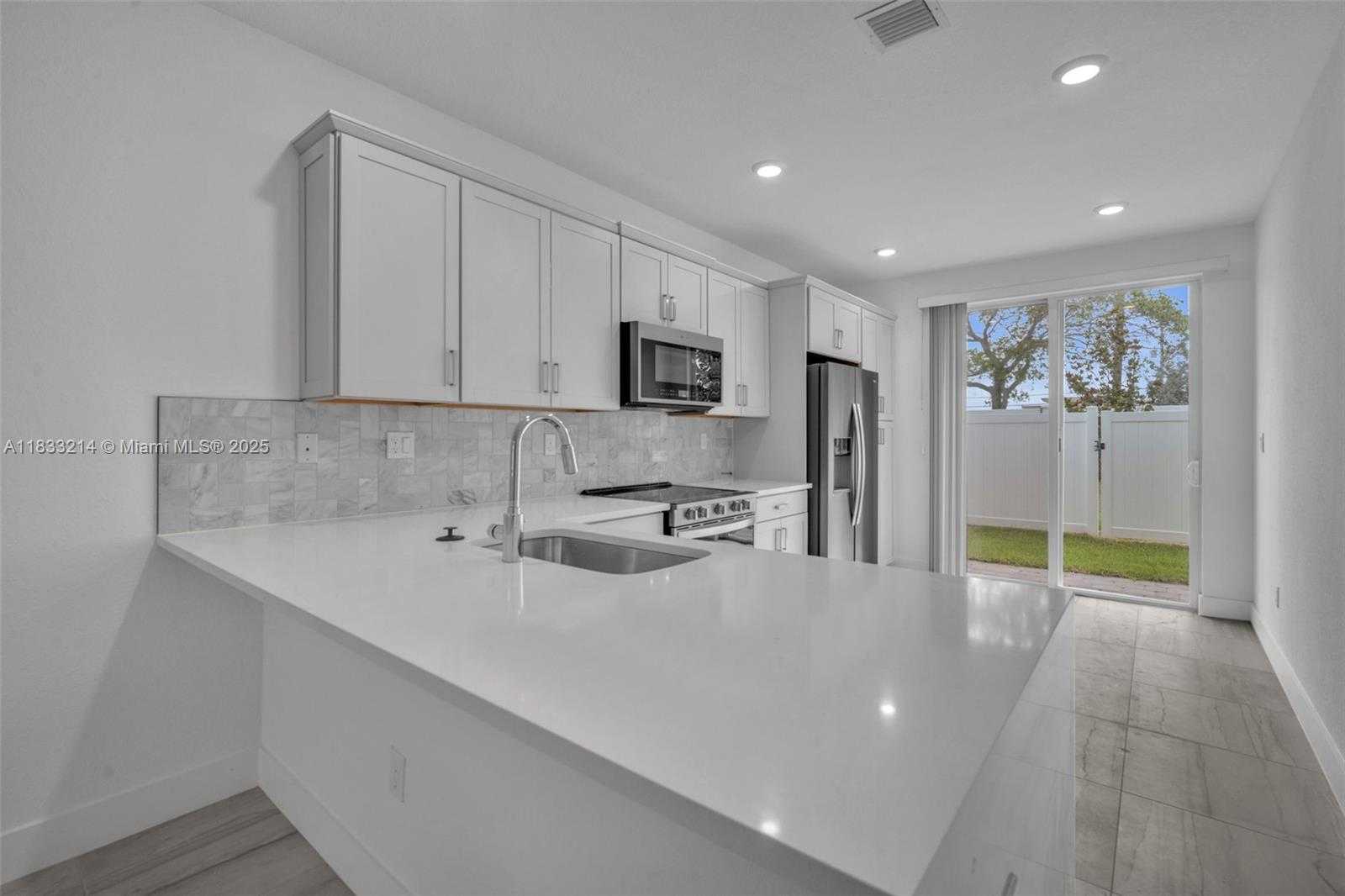 Small Image of 142 SOUTH WEST 171ST WAY #142, Pembroke Pines Number 15