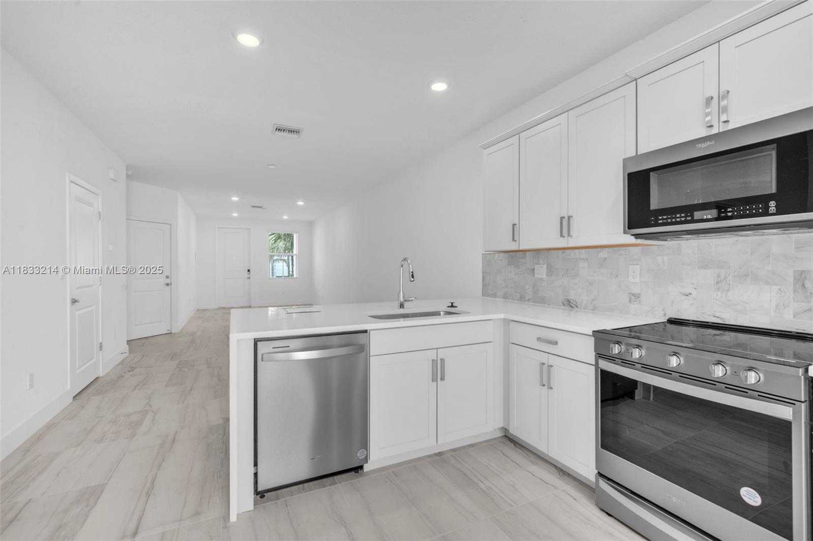 Small Image of 142 SOUTH WEST 171ST WAY #142, Pembroke Pines Number 17