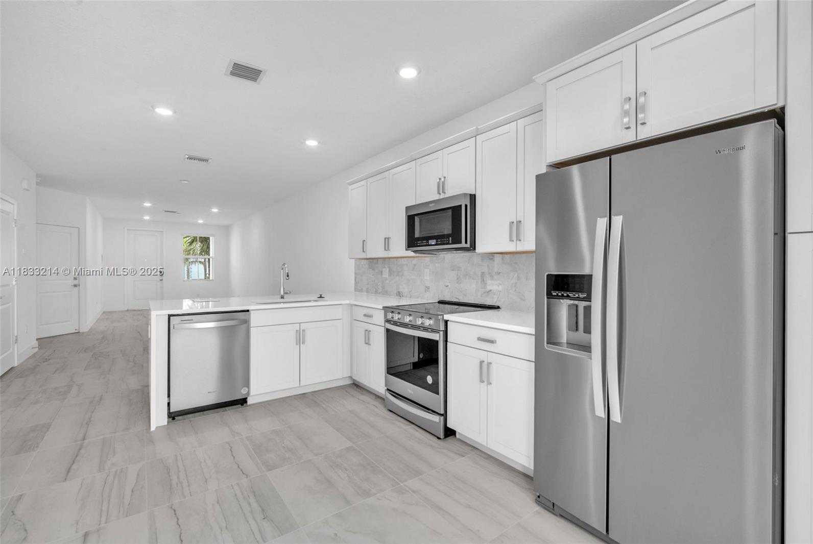 Small Image of 142 SOUTH WEST 171ST WAY #142, Pembroke Pines Number 19