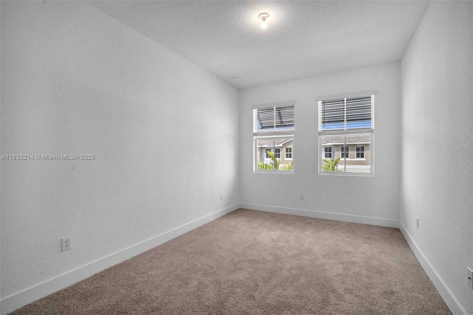 Small Image of 142 SOUTH WEST 171ST WAY #142, Pembroke Pines Number 36