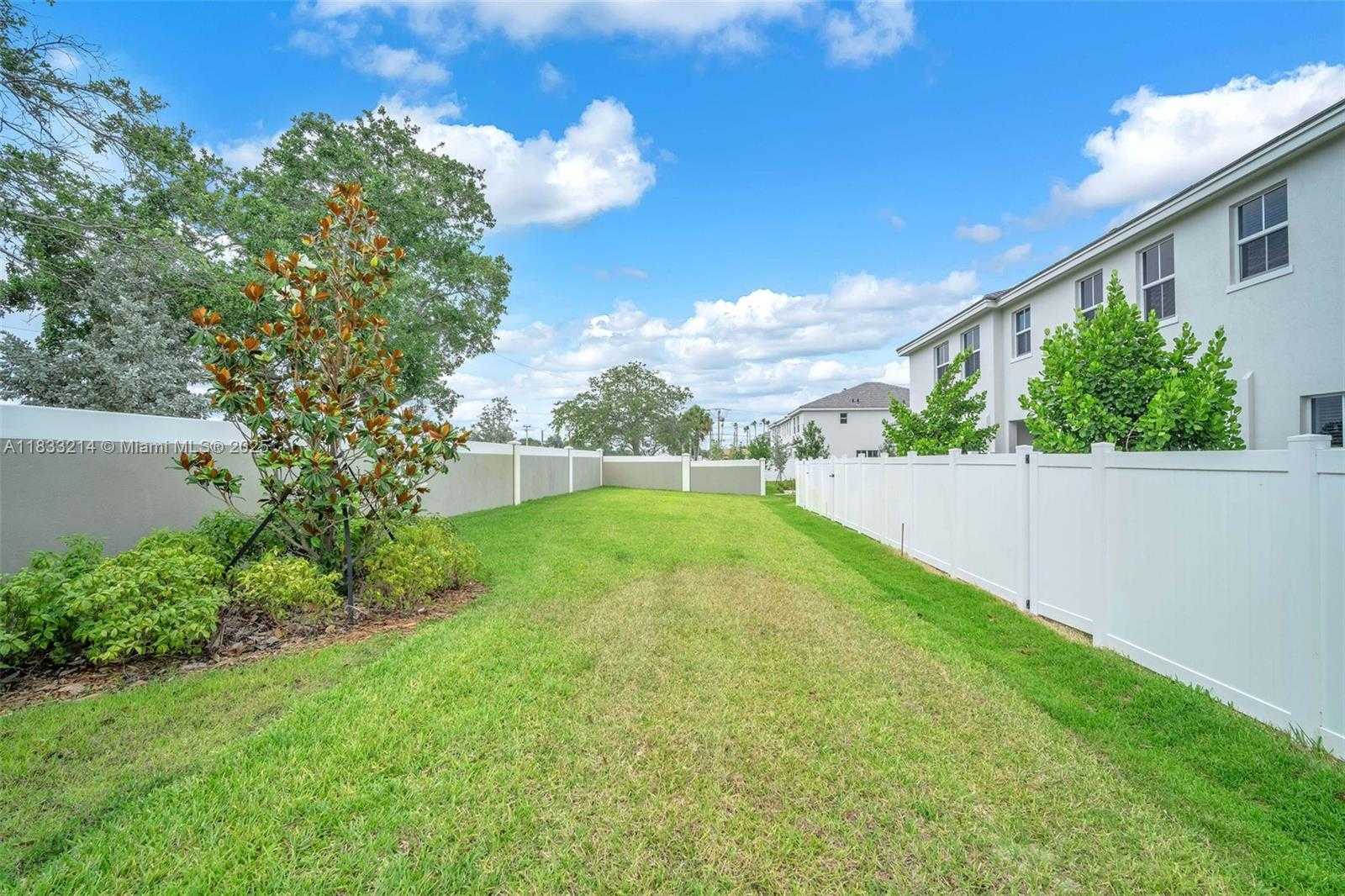 Small Image of 142 SOUTH WEST 171ST WAY #142, Pembroke Pines Number 7