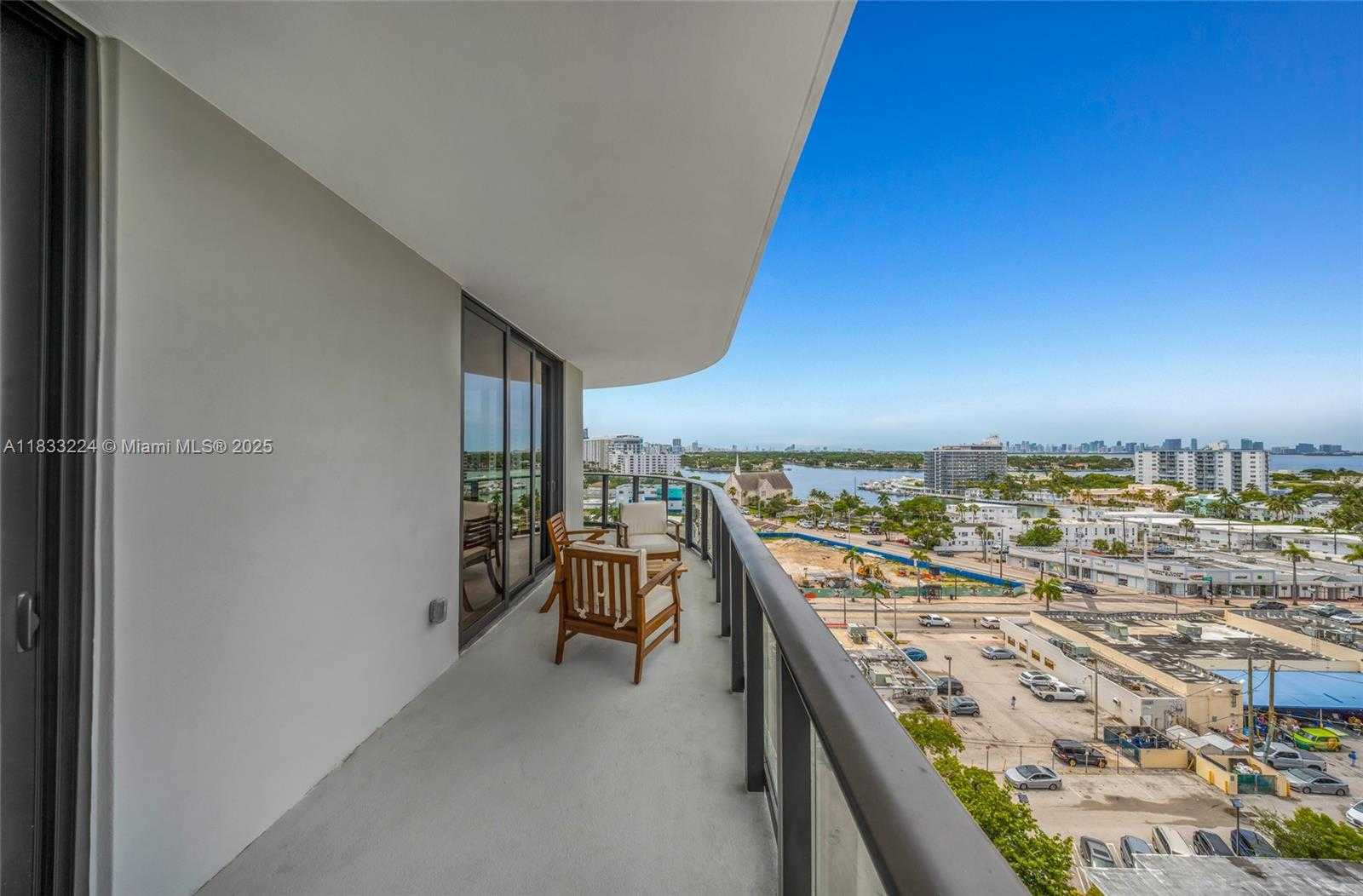 Small Image of 580 72 #910, Miami Beach Number 41