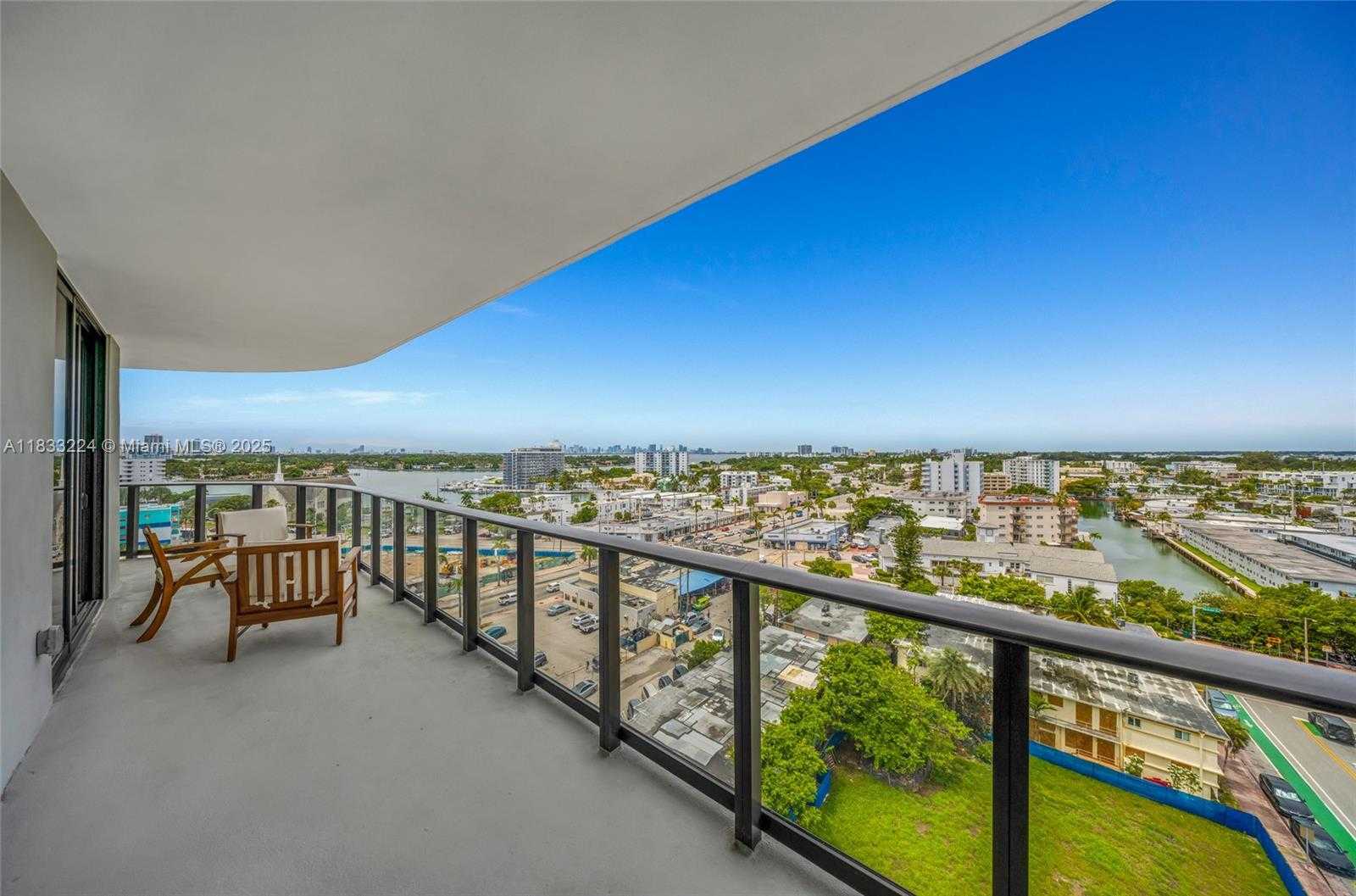 Small Image of 580 72 #910, Miami Beach Number 43