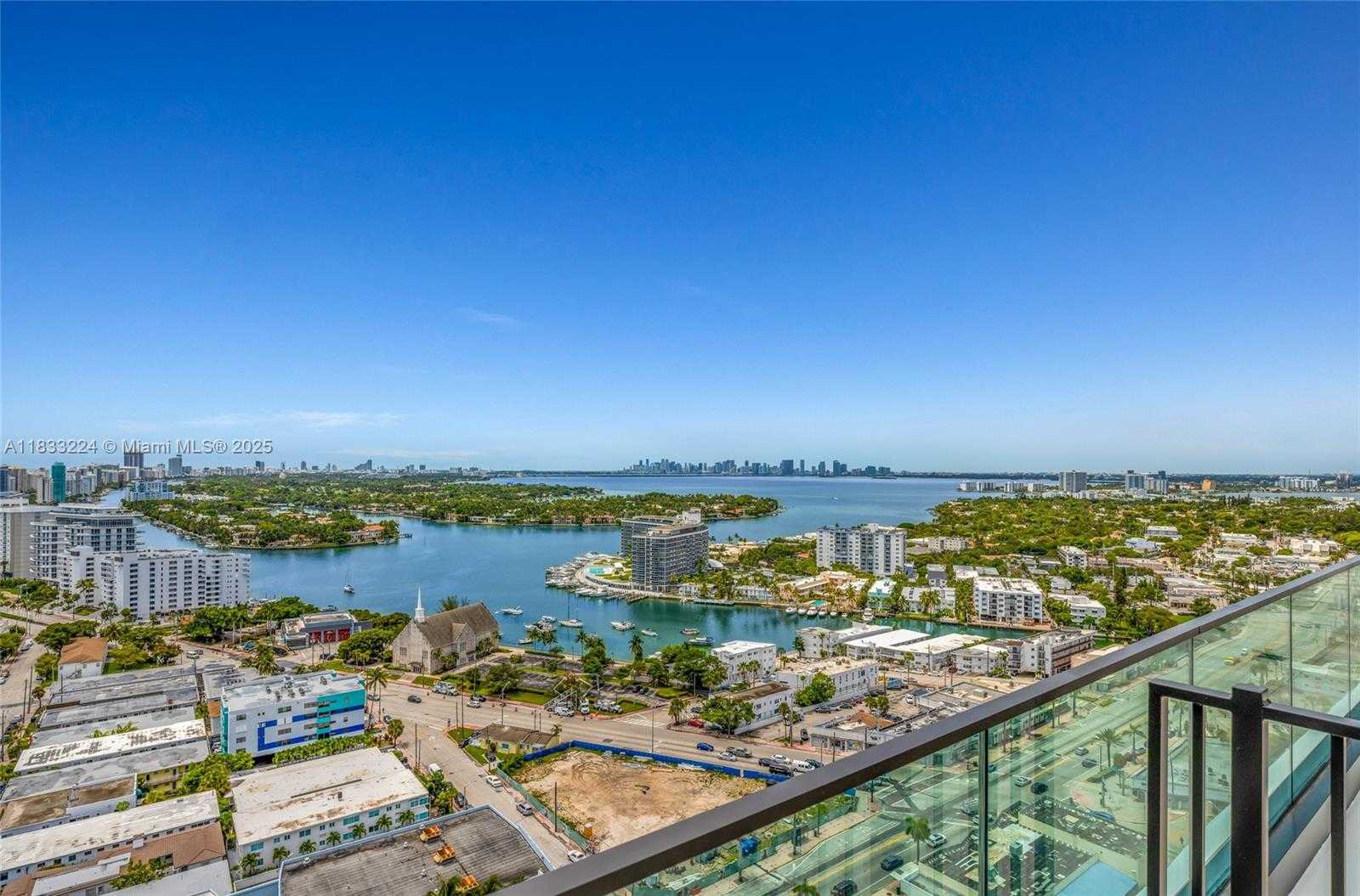 Small Image of 580 72 #910, Miami Beach Number 6