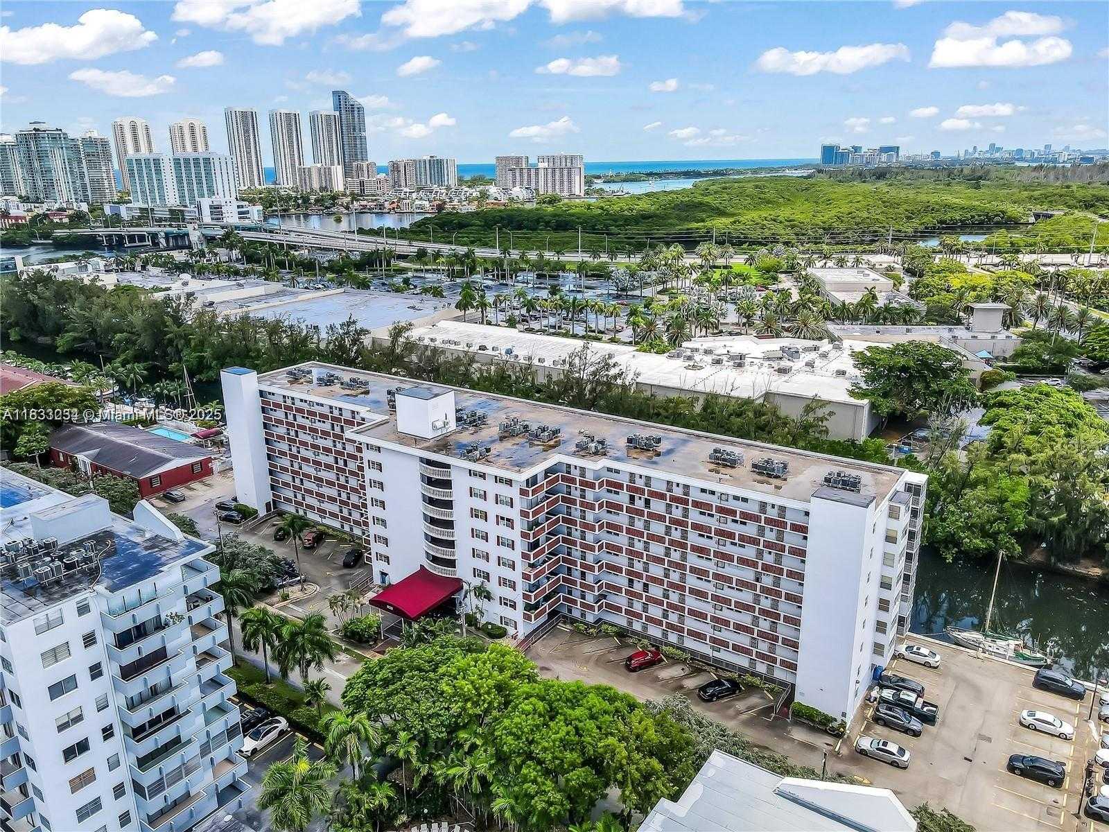Small Image of 3660 NORTH EAST 166TH ST #603, North Miami Beach Number 17