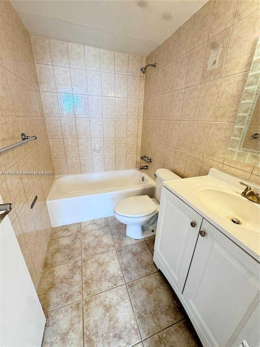 Small Image of 3660 NORTH EAST 166TH ST #603, North Miami Beach Number 9