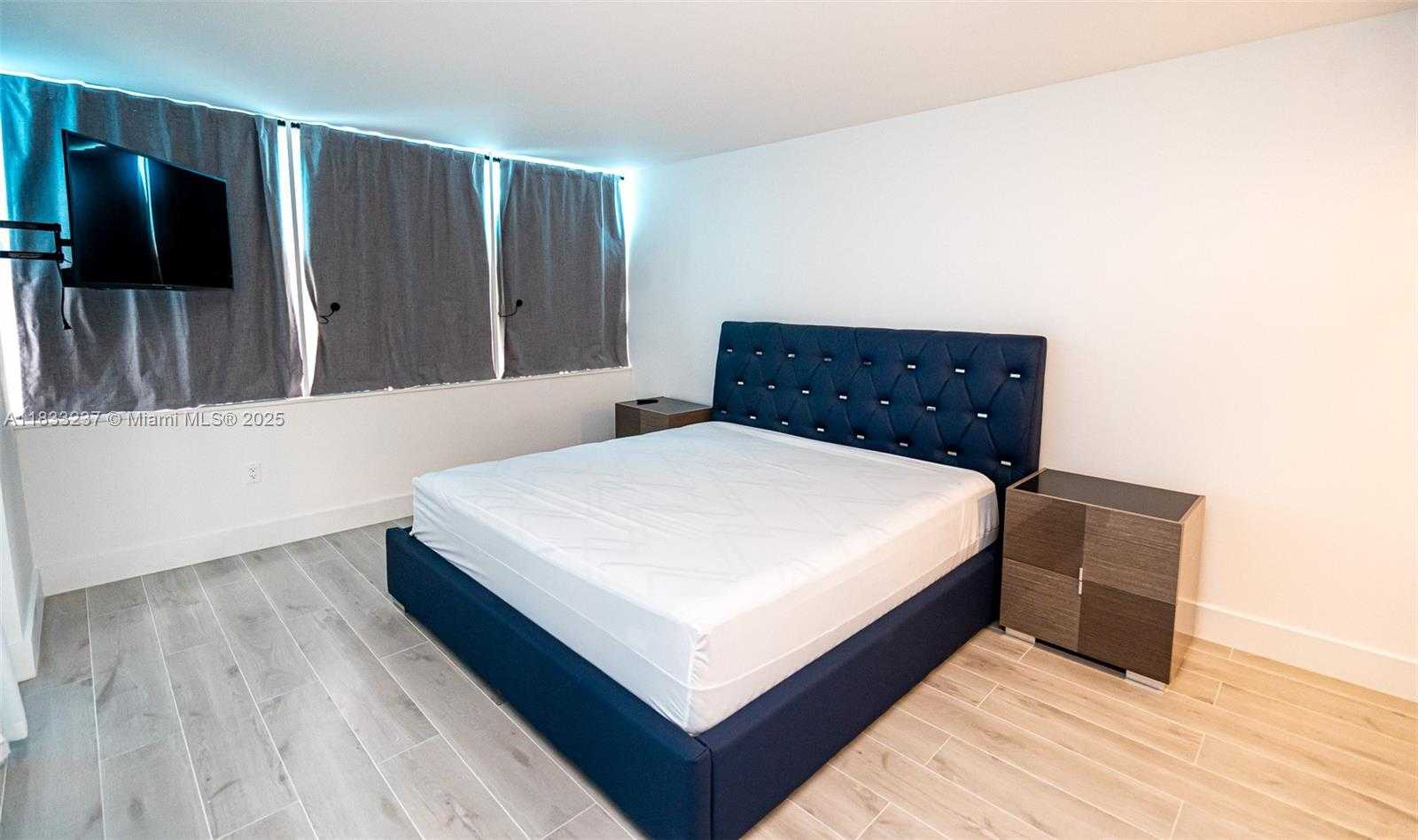 Small Image of 18081 BISCAYNE BLVD #503, Aventura Number 13
