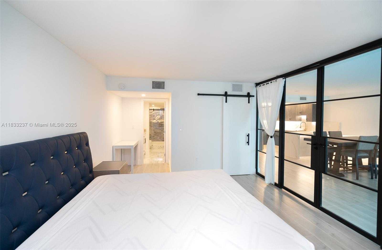 Small Image of 18081 BISCAYNE BLVD #503, Aventura Number 15
