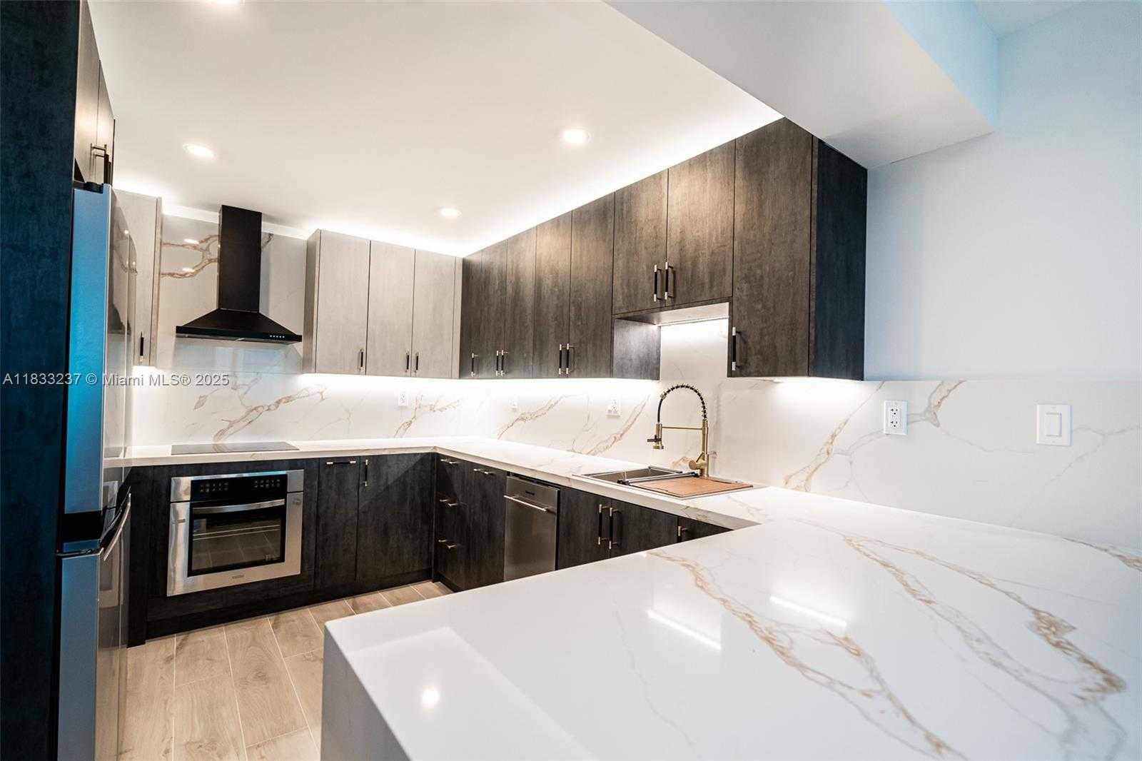 Small Image of 18081 BISCAYNE BLVD #503, Aventura Number 2