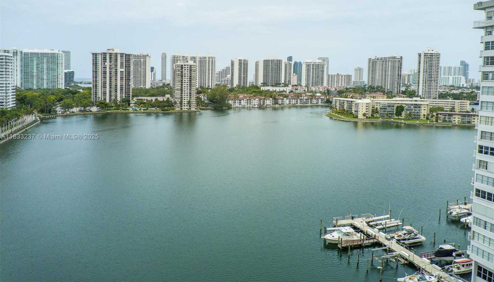 Small Image of 18081 BISCAYNE BLVD #503, Aventura Number 39