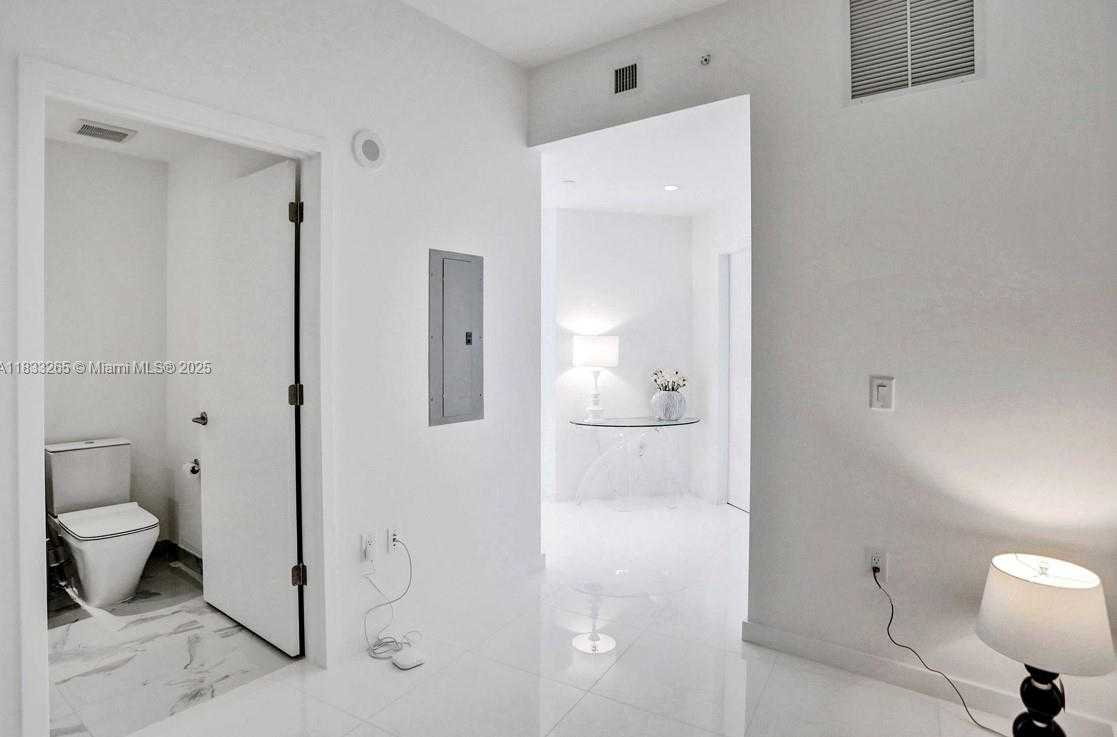 Small Image of 851 NORTH EAST 1ST AVE #3510, Miami Number 30