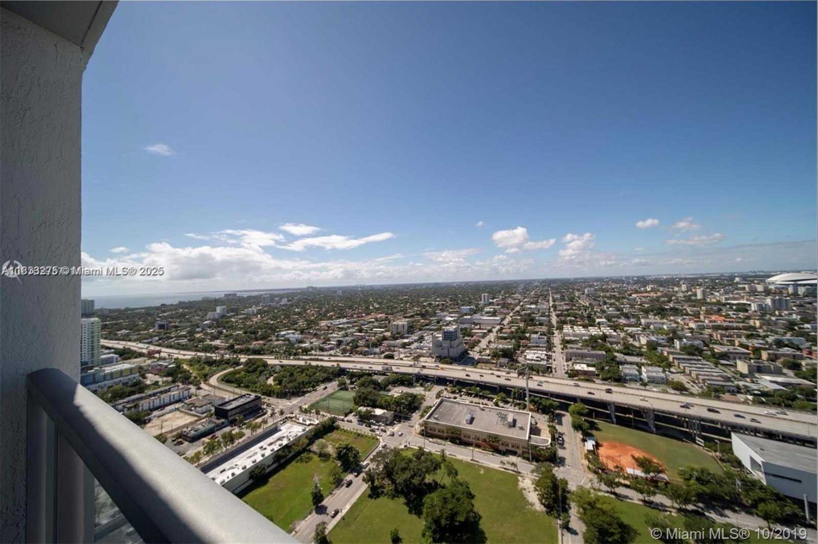 Small Image of 185 SOUTH WEST 7TH ST #3600, Miami Number 12
