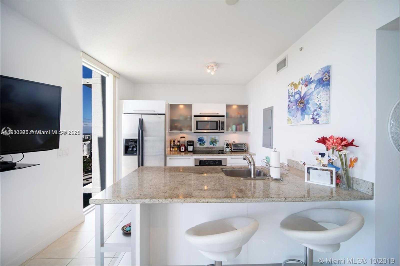 Small Image of 185 SOUTH WEST 7TH ST #3600, Miami Number 3