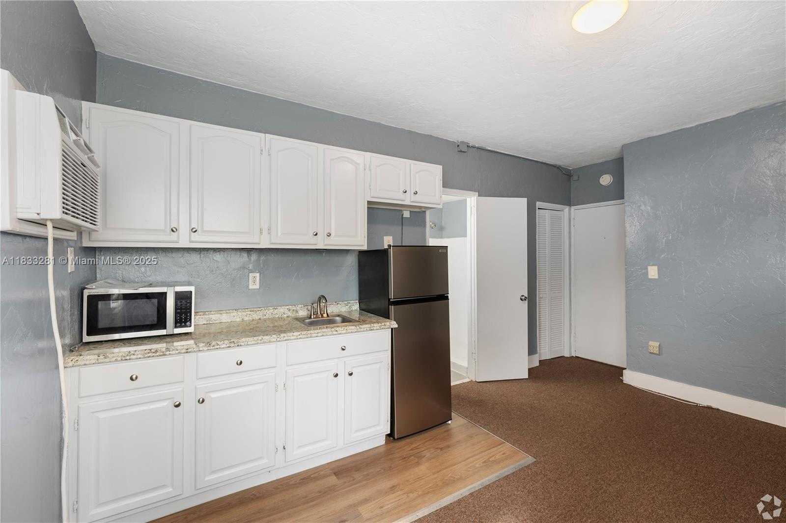 Small Image of 420 78TH ST #28, Miami Beach Number 6