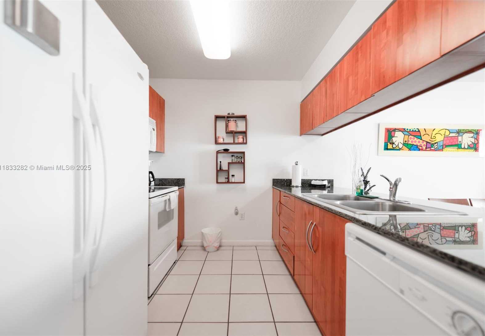 Small Image of 1200 BRICKELL BAY DR #3514, Miami Number 5