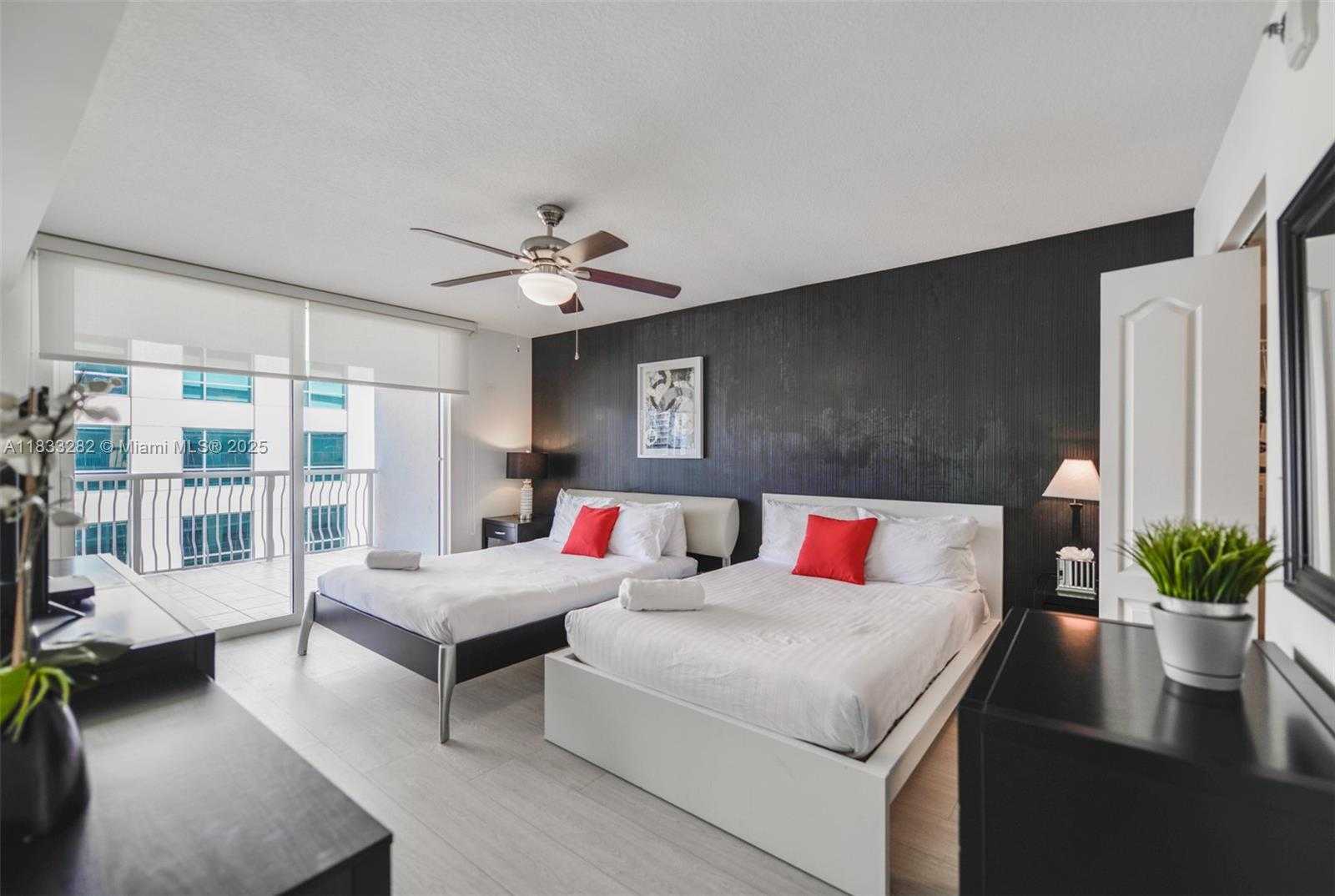 Small Image of 1200 BRICKELL BAY DR #3514, Miami Number 8