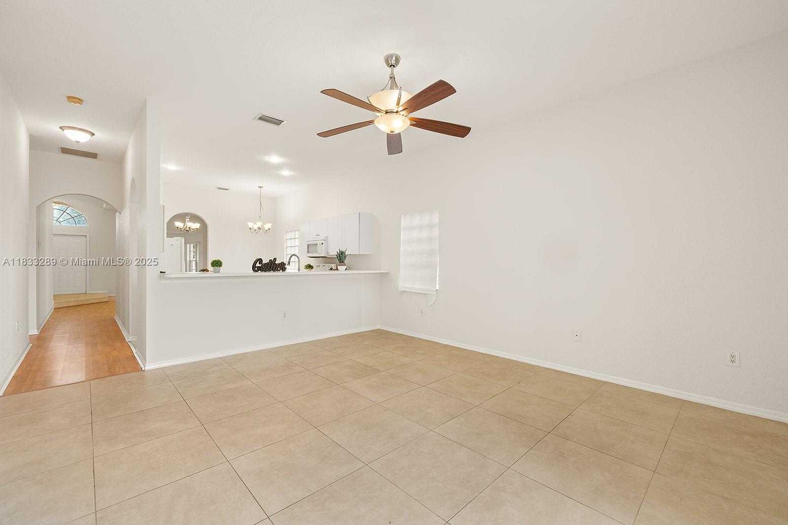 Small Image of 1941 NORTH WEST 171ST AVE #1941, Pembroke Pines Number 12