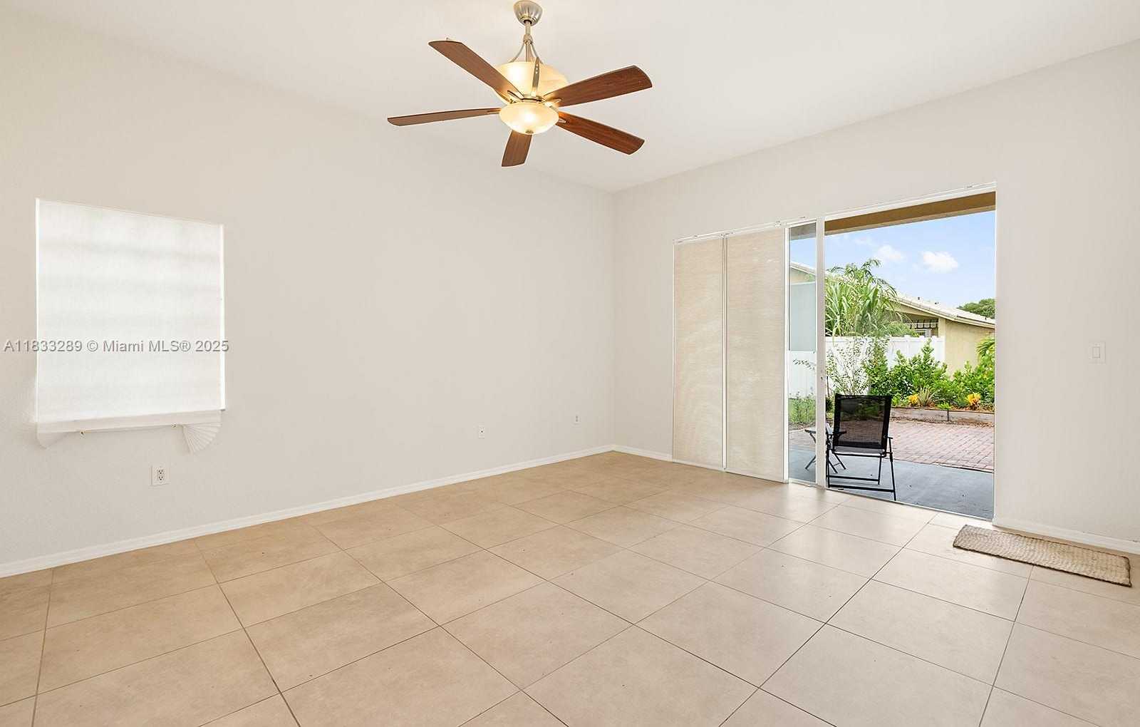 Small Image of 1941 NORTH WEST 171ST AVE #1941, Pembroke Pines Number 16