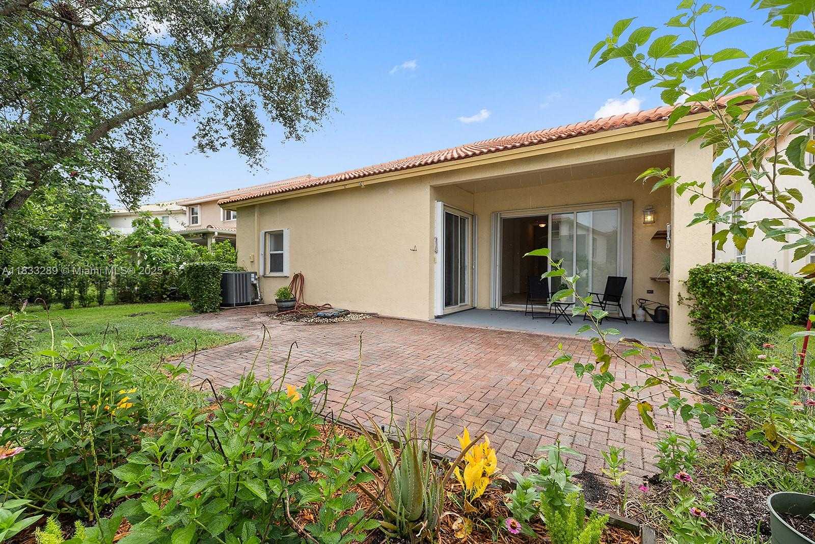 Small Image of 1941 NORTH WEST 171ST AVE #1941, Pembroke Pines Number 38