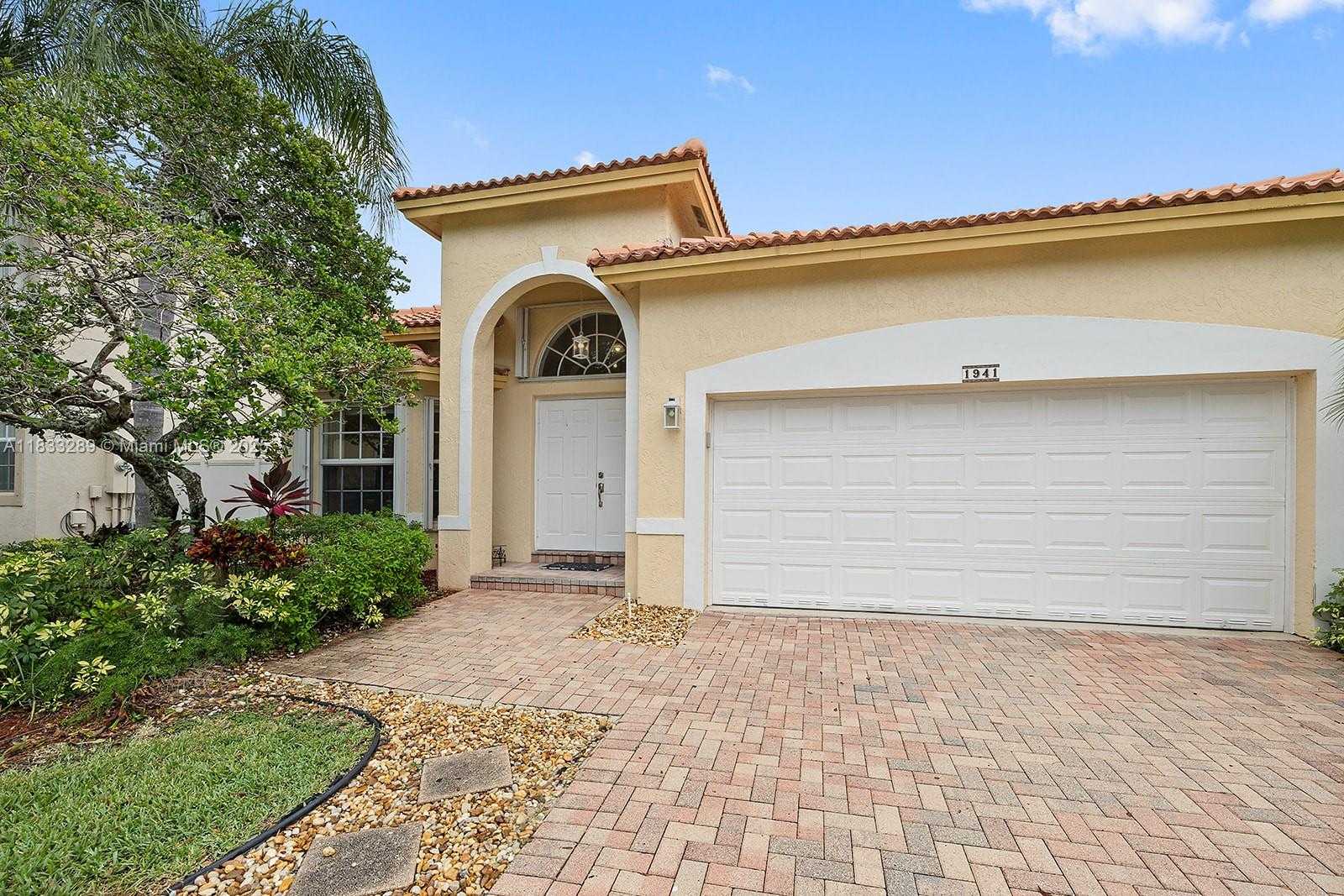 Small Image of 1941 NORTH WEST 171ST AVE #1941, Pembroke Pines Number 42
