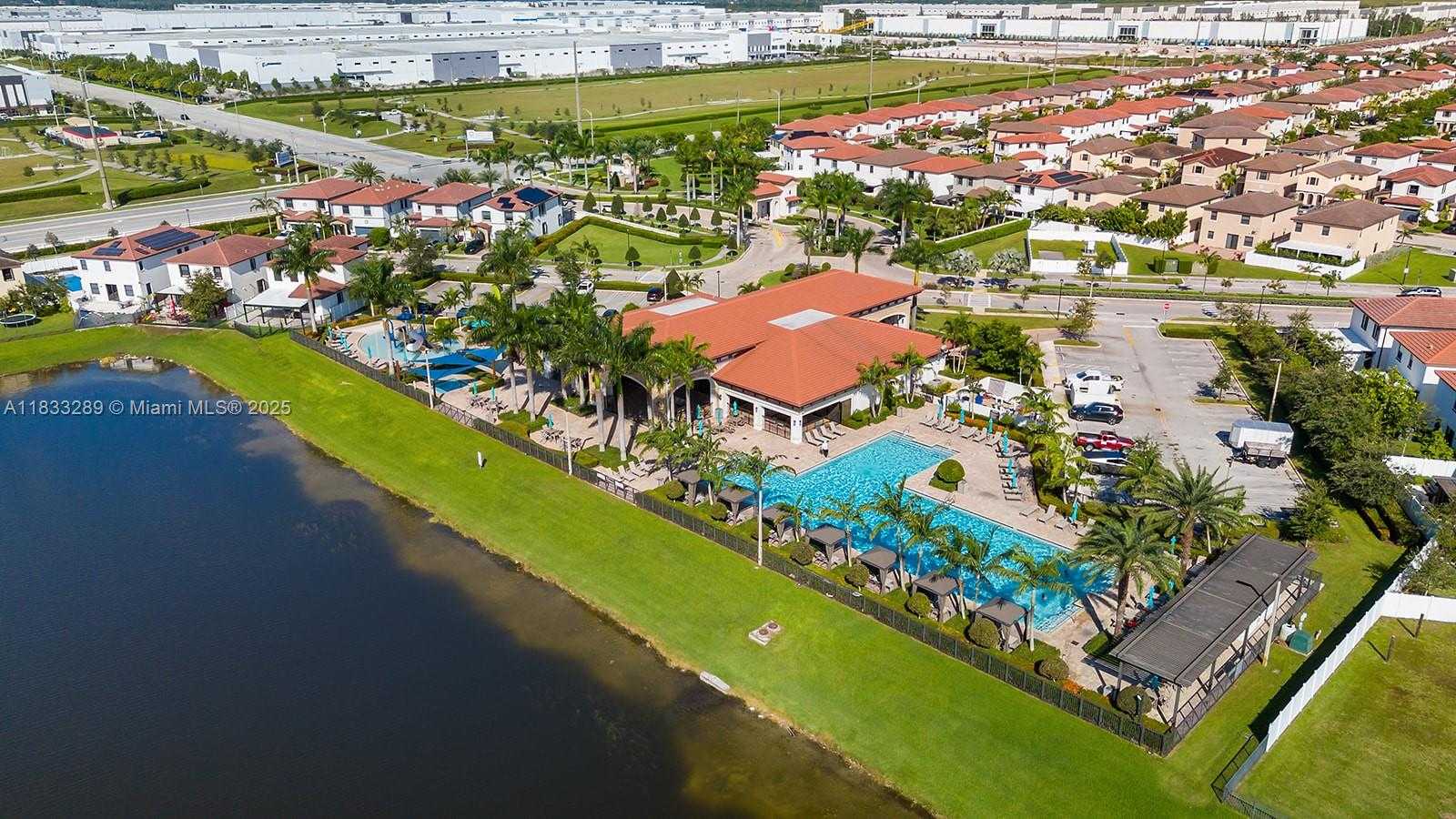 Small Image of 1941 NORTH WEST 171ST AVE #1941, Pembroke Pines Number 60