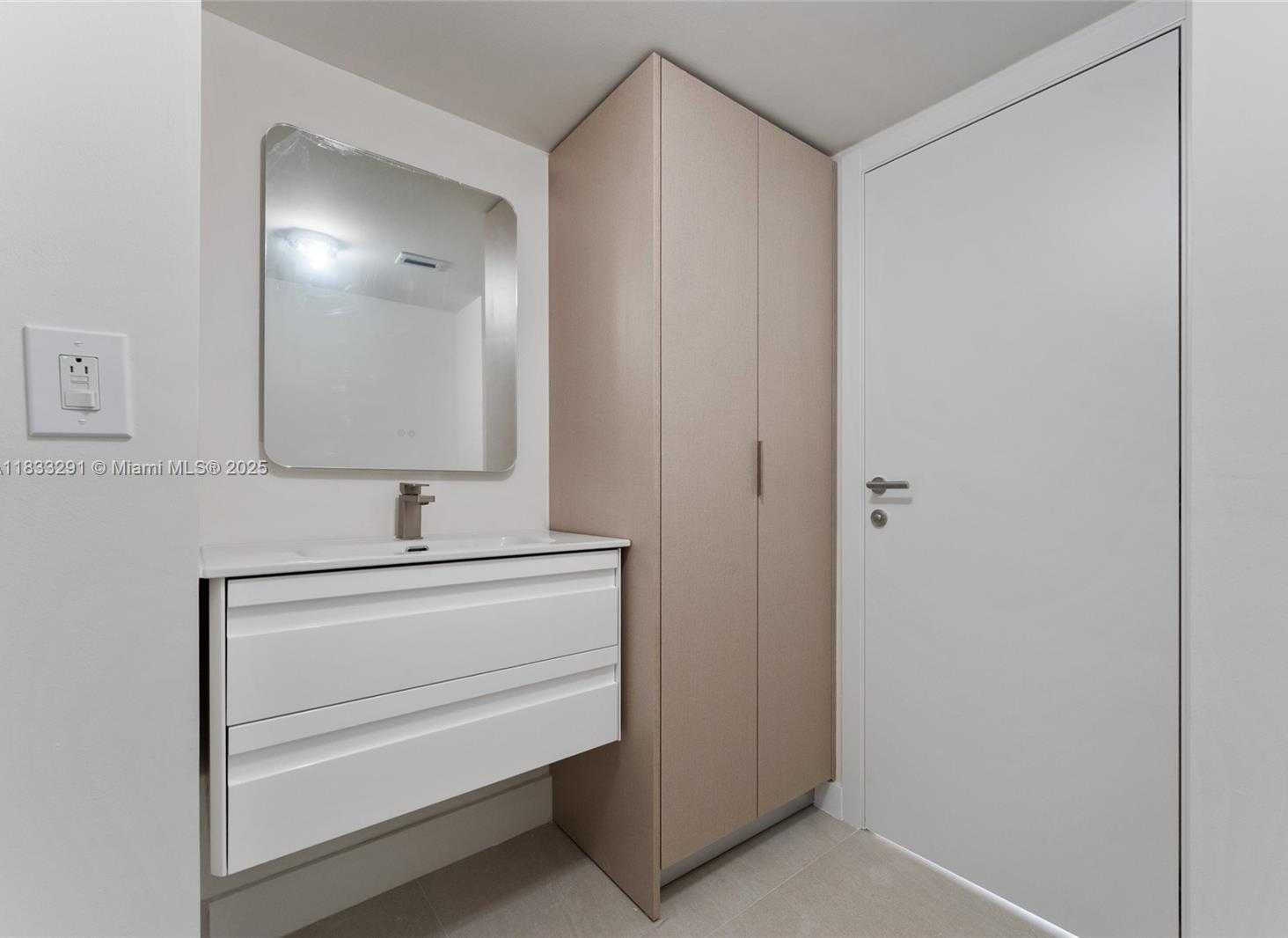 Small Image of 2333 BRICKELL AVE #2302, Miami Number 21
