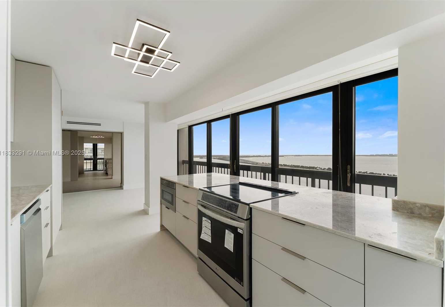 Small Image of 2333 BRICKELL AVE #2302, Miami Number 5