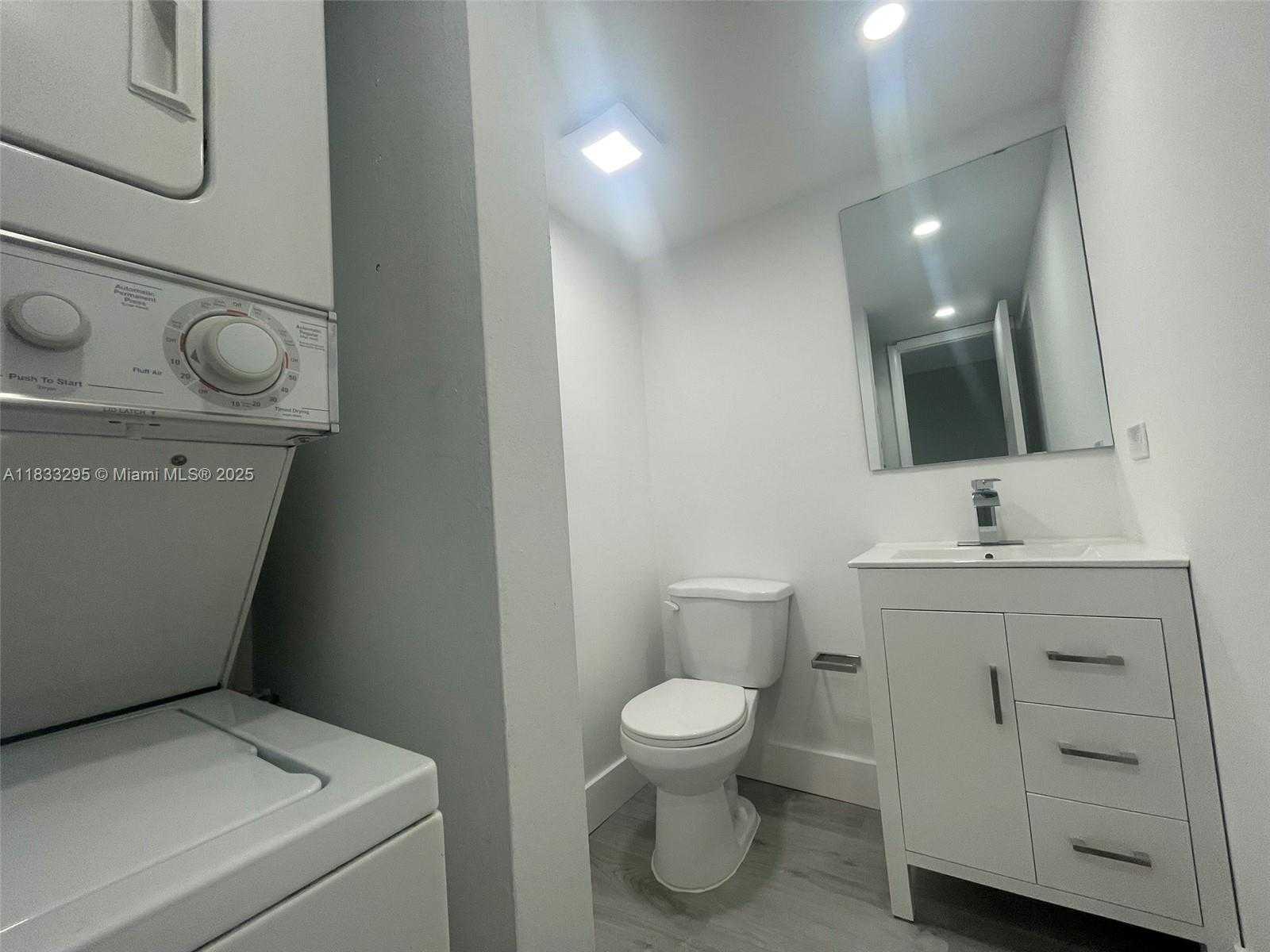 Small Image of 310 NORTH WEST 107TH AVE #208, Miami Number 10