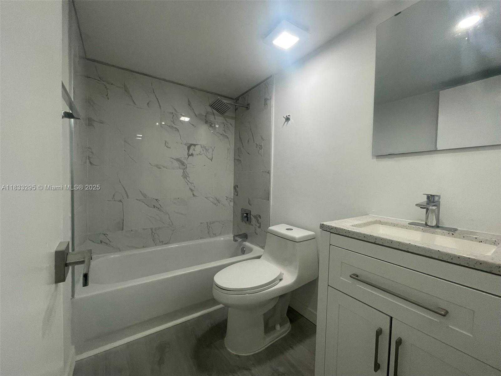 Small Image of 310 NORTH WEST 107TH AVE #208, Miami Number 14