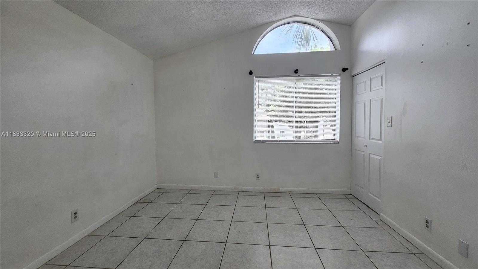 Small Image of 9277 SOUTH WEST 138TH PL #9277, Miami Number 18