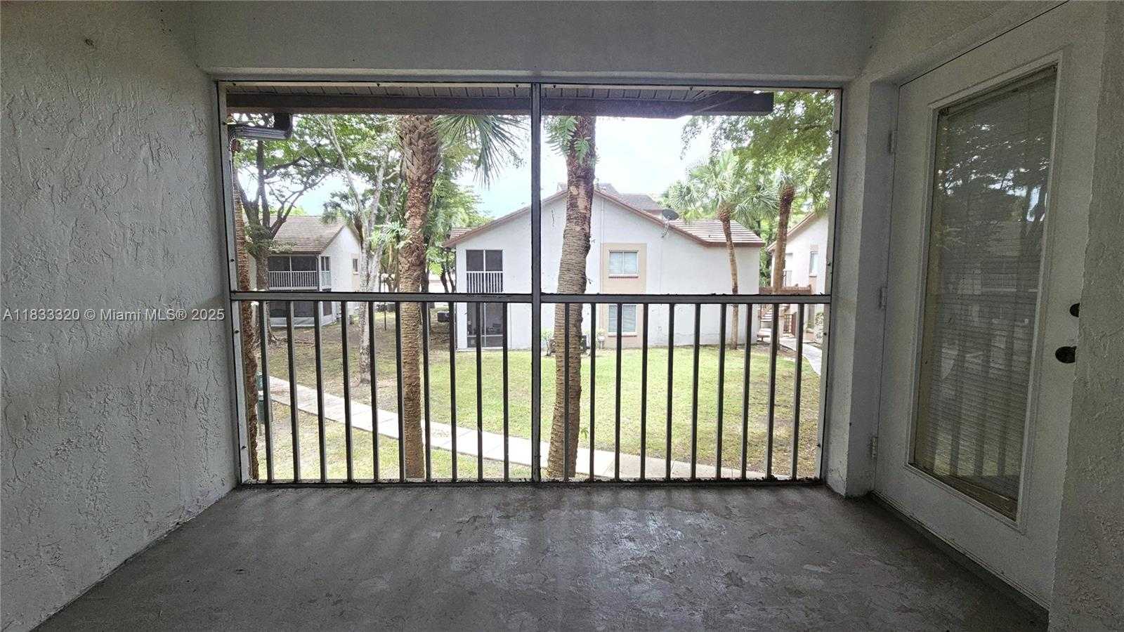 Small Image of 9277 SOUTH WEST 138TH PL #9277, Miami Number 23