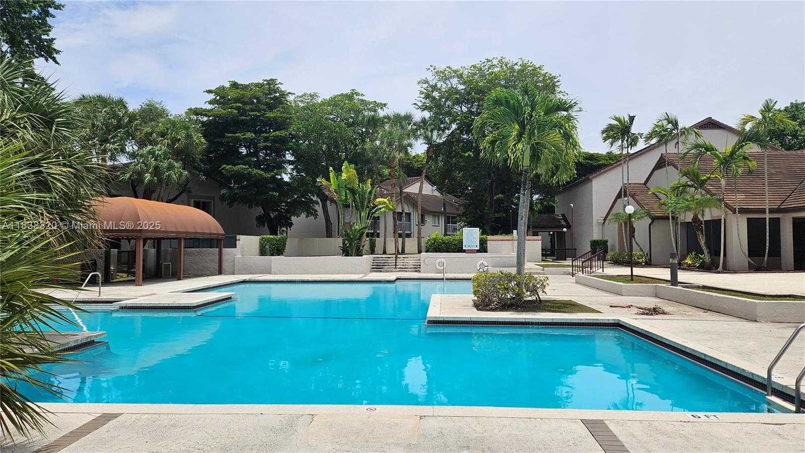 Small Image of 9277 SOUTH WEST 138TH PL #9277, Miami Number 24