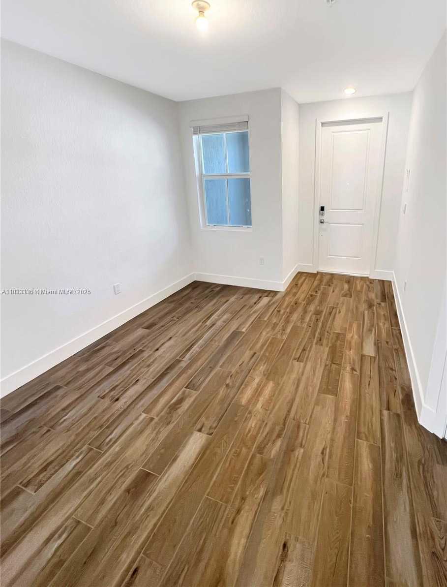 Small Image of 145 170TH AVE #145, Pembroke Pines Number 3