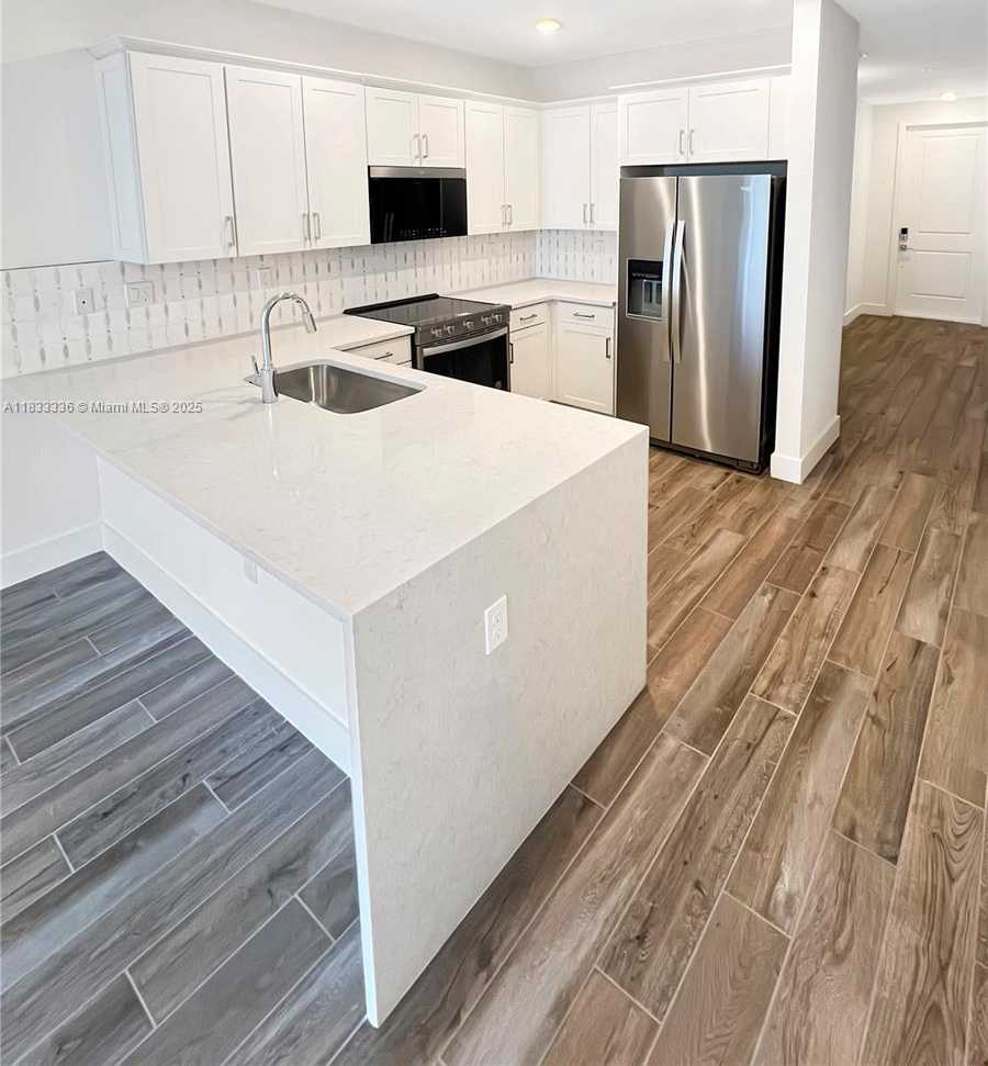 Small Image of 145 170TH AVE #145, Pembroke Pines Number 4