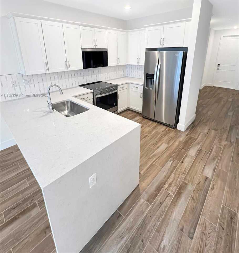 Small Image of 145 170TH AVE #145, Pembroke Pines Number 5