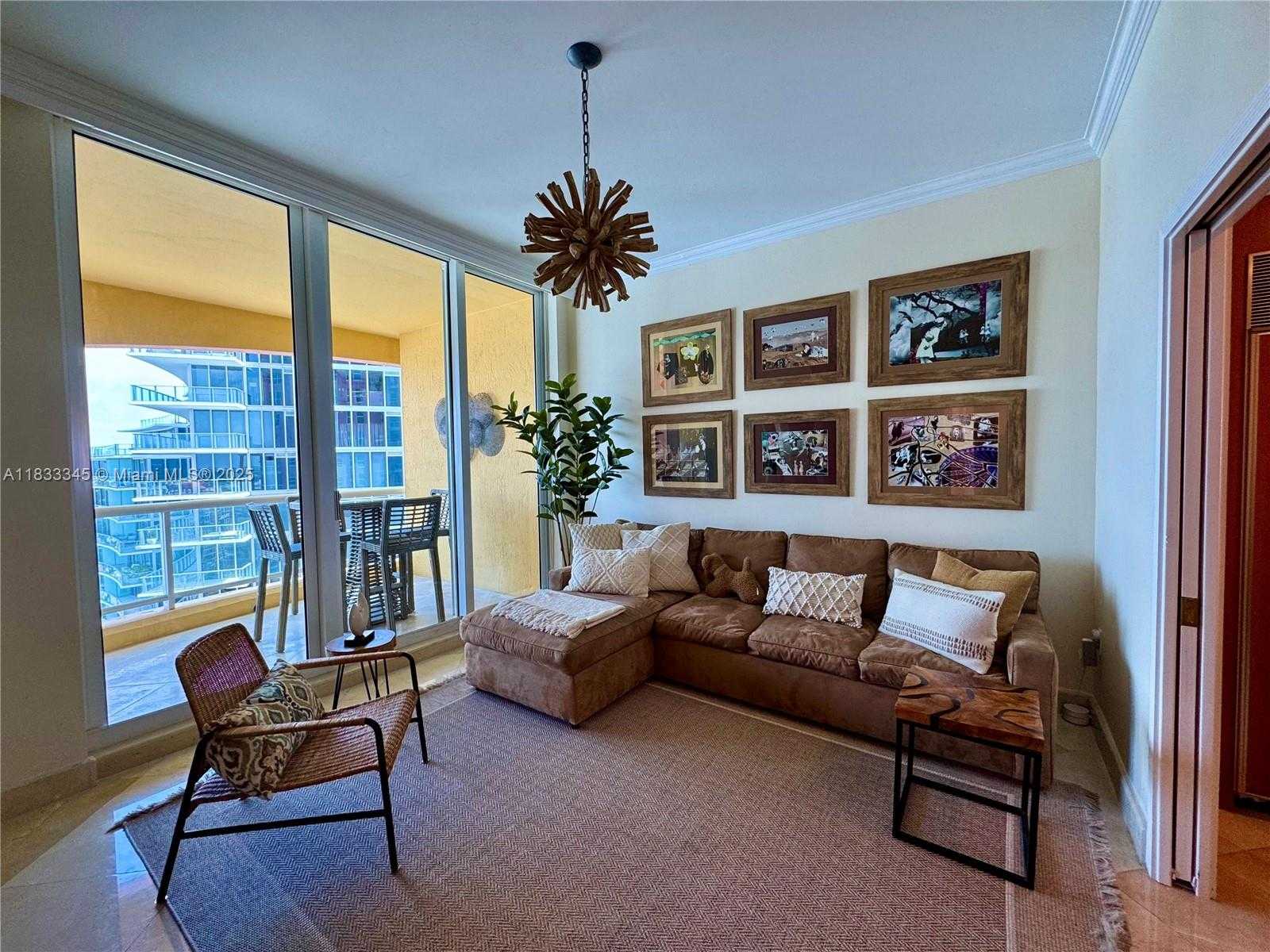 Small Image of Fort Lauderdale Number 10