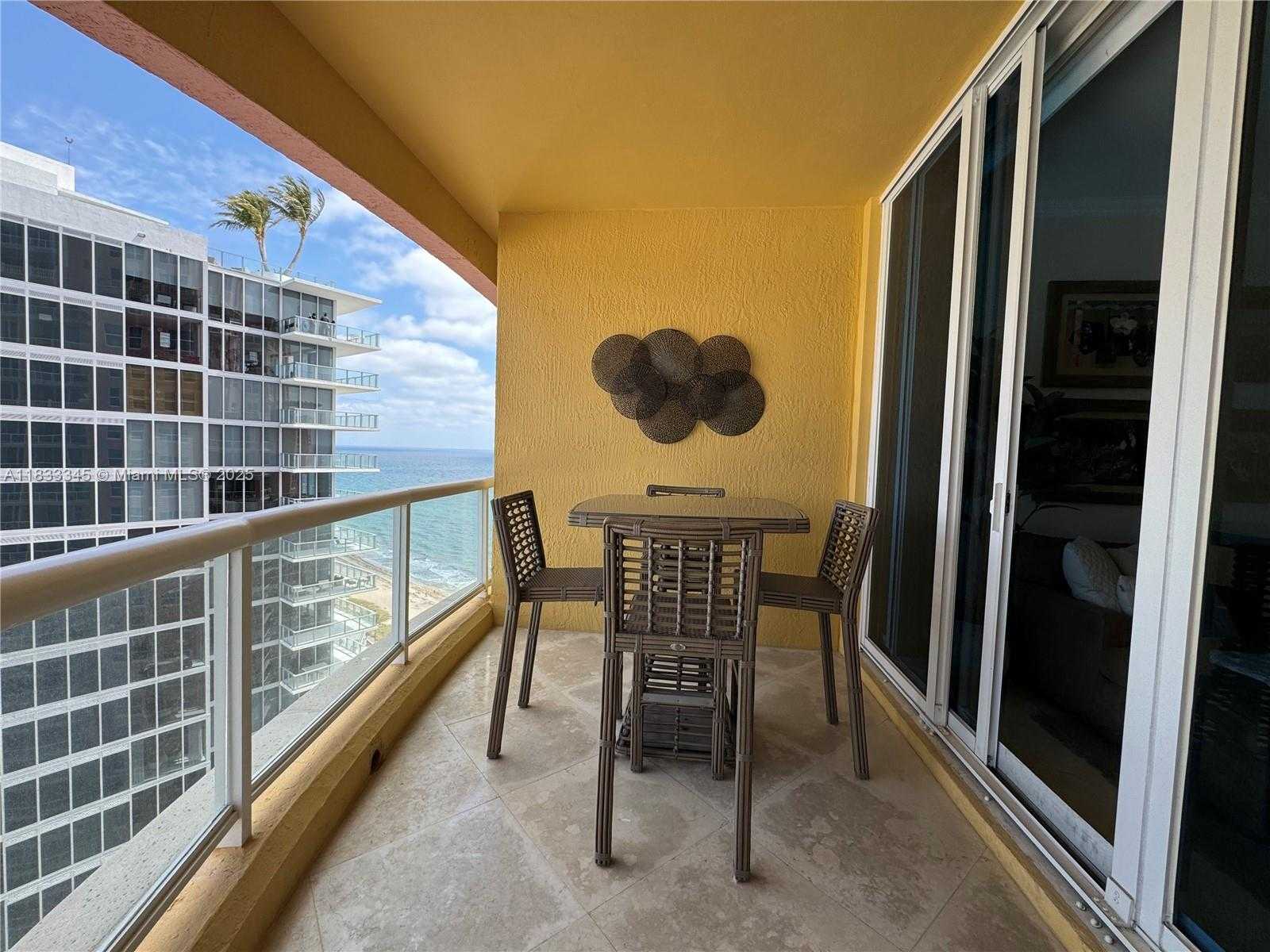 Small Image of Fort Lauderdale Number 21