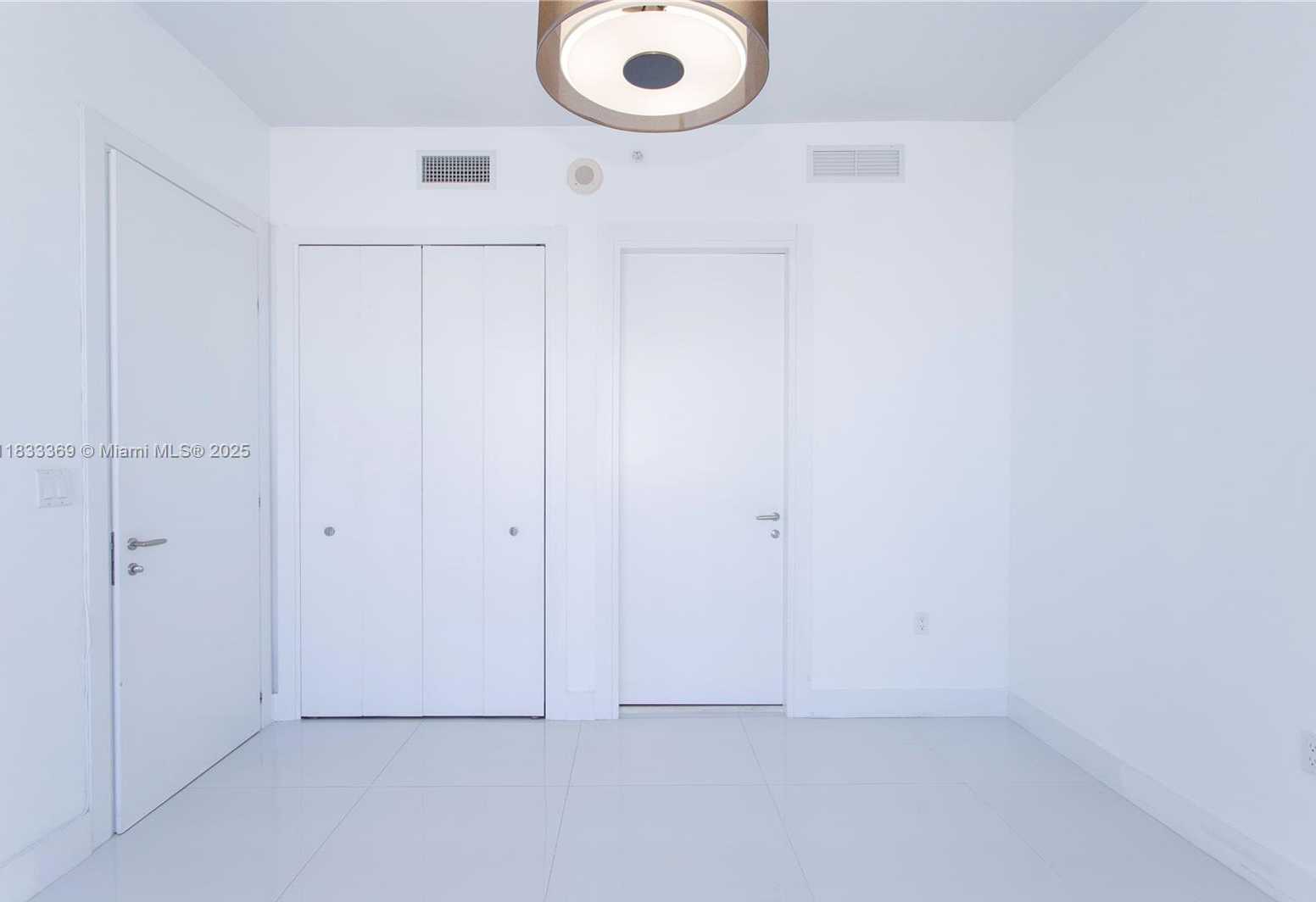 Small Image of 200 BISCAYNE BLVD WY #4512, Miami Number 12
